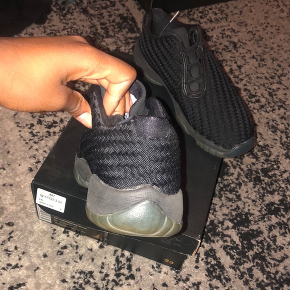 Air Jordan Future Low Bg - black and metallic - Picture 4 of 5